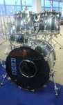 Продавам комплект барабани Remo Master Edge USA drum