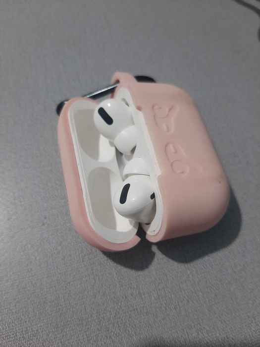 Продам наушник хороши бу