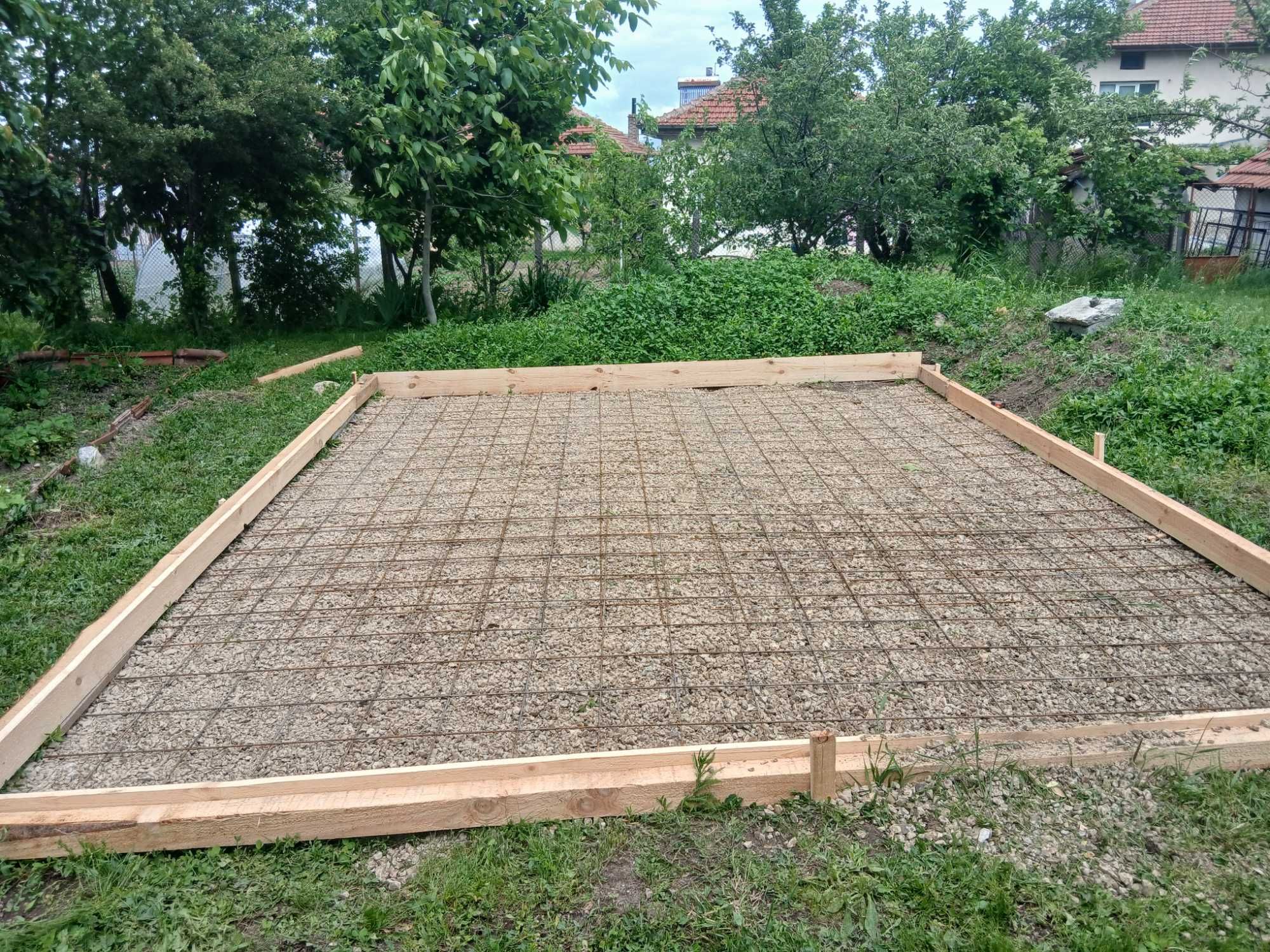 Извършвам шпакловка боя варова мазилка