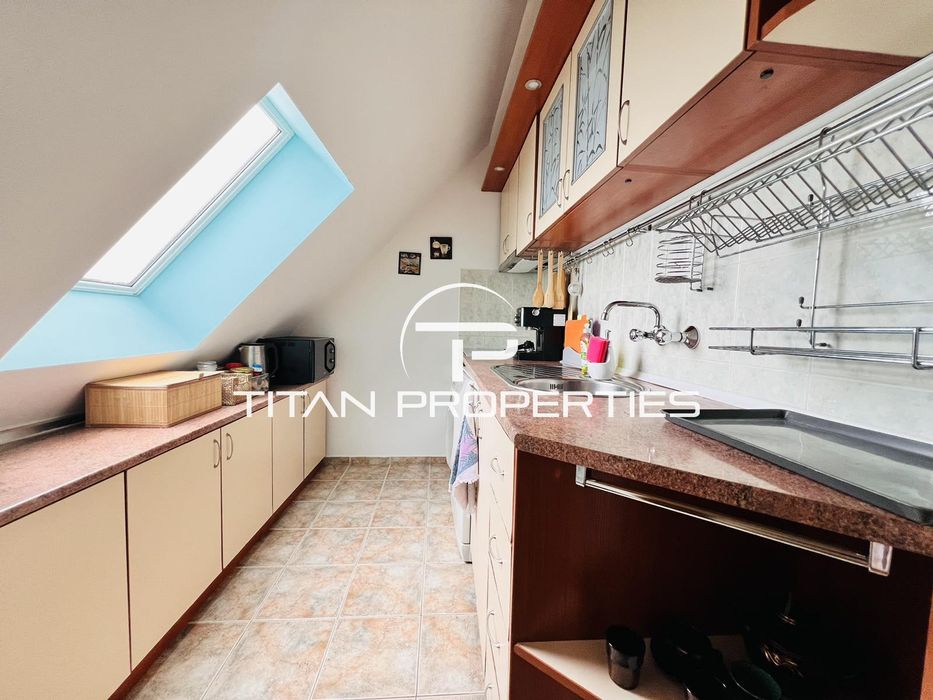 Дава се под наем Тристаен апартамент в Бургас, Лазур - 80 кв.м за 561 € - Снимка #6