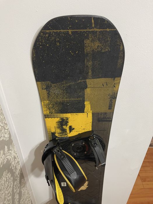 Placa snowboard burton 165 cm wide cu legaturi burton