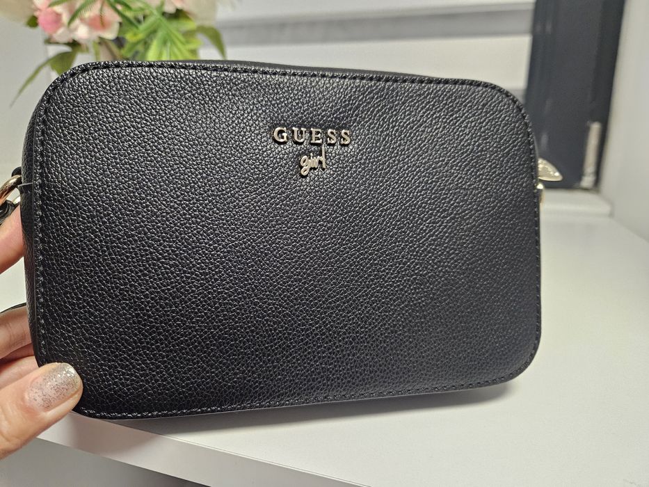 Guess дамска чанта