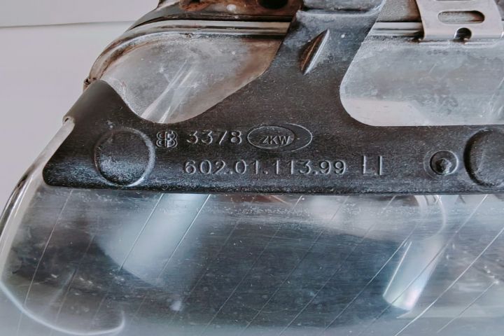 Far Xenon stanga  fara droser cu cleme reparata 6020111399 Audi A3 8P