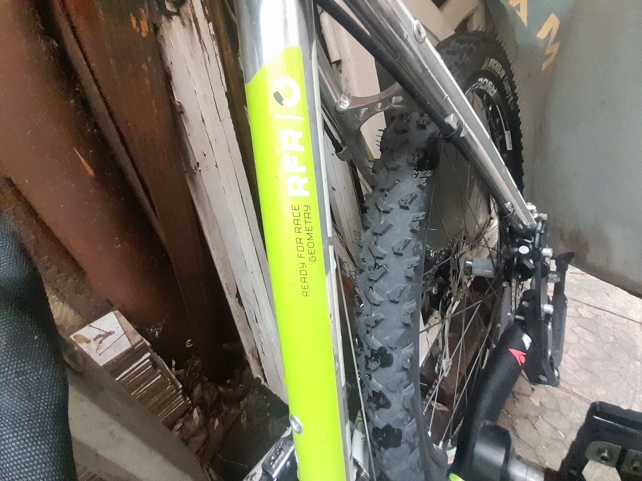 Bicicleta tot teren CUBE.Pt cunoscatori