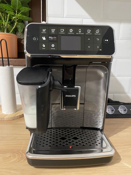 Espressor automat Philips Seria 4300