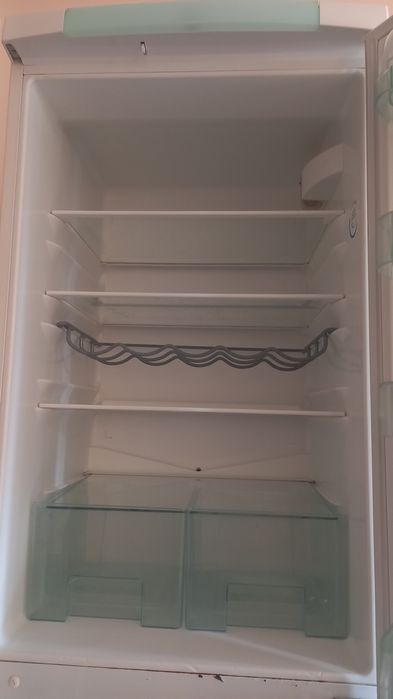 Хладилник с фризер Electrolux