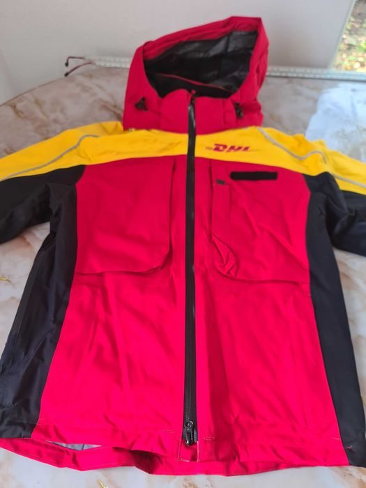 Haine DHL Geaca din 2 buc,pantaloni,tricouri,camasa,fulare,genti