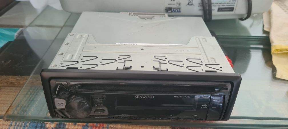 Kenwood KDC-102U CD за автомобил