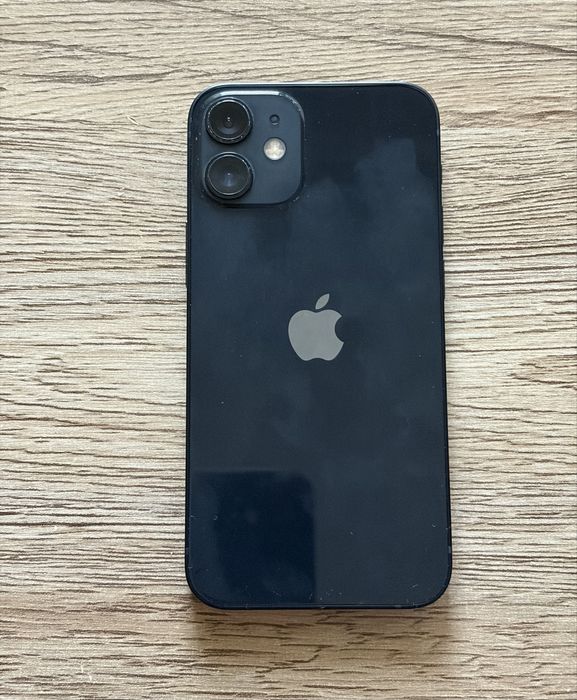 iPhone 12 mini черен