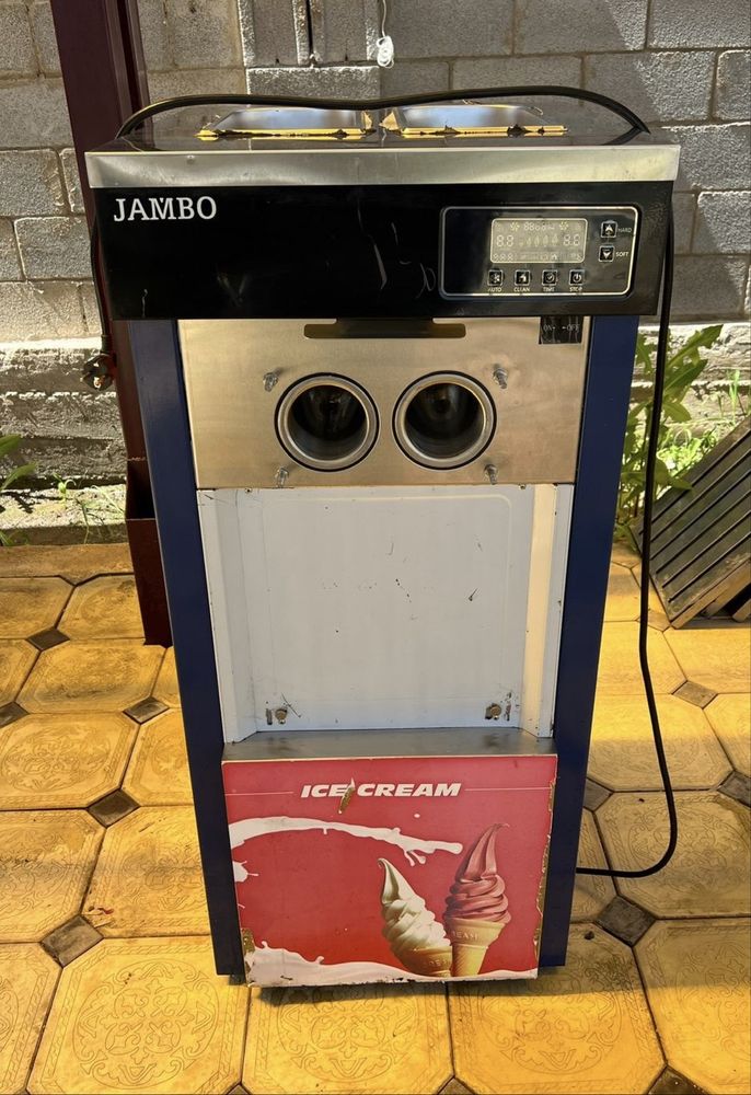 Аппарат для мороженного Jambo в хорошем состоянии