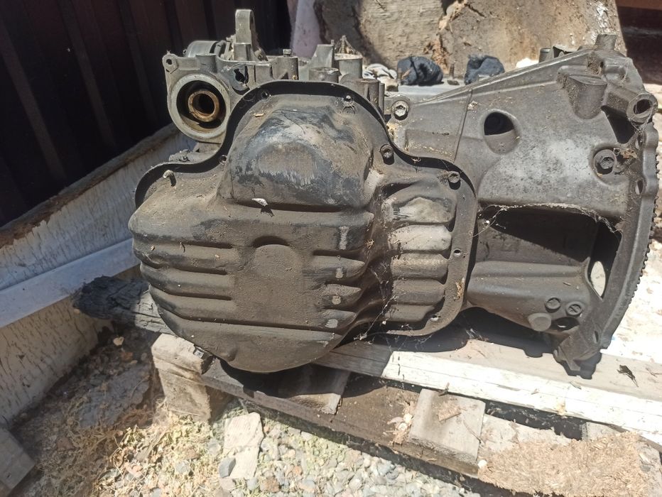 Двигатель с коробкой на Rav 4