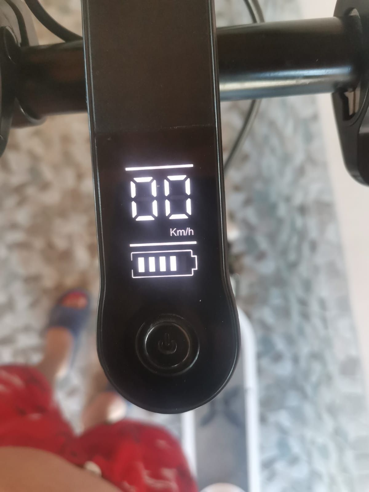 Vând trotineta electrică ,,LEXGO A10,,