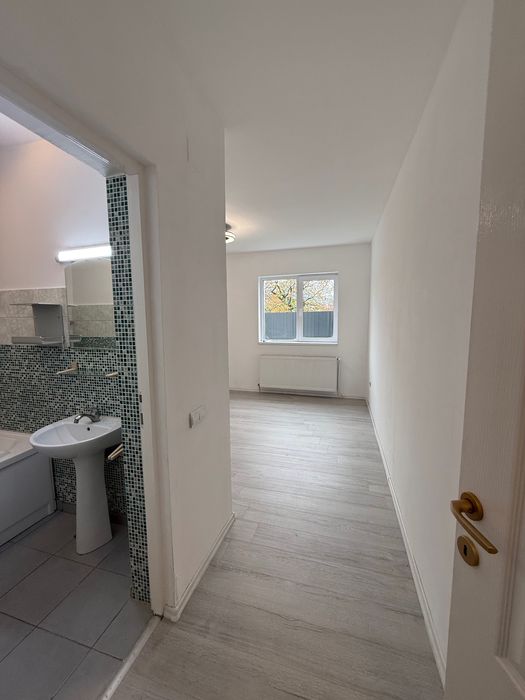 Apartament cu 3 Camere 100mp util