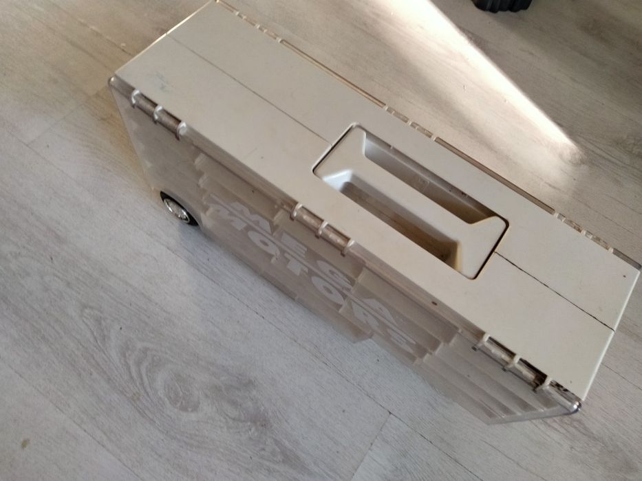 Vând 73 de mașinuțe HotWheels