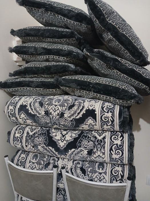 Kurpacha,yostiq sotiladi