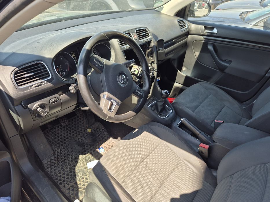 Dezmembram Volkswagen Golf 6 Combi 2011 1.6tdi EURO 5 CAY