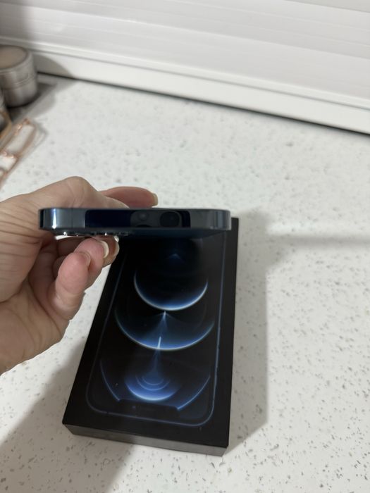 Iphone 12 Pro albastru