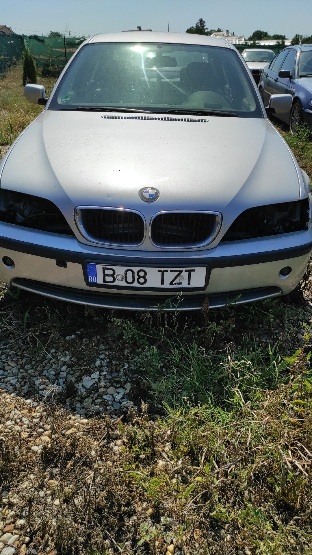 Vând bara fața BMW seria 3 e46