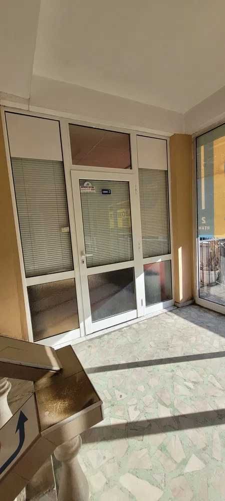Продава се търговска площ с топ локация в гр. Стара Загора.