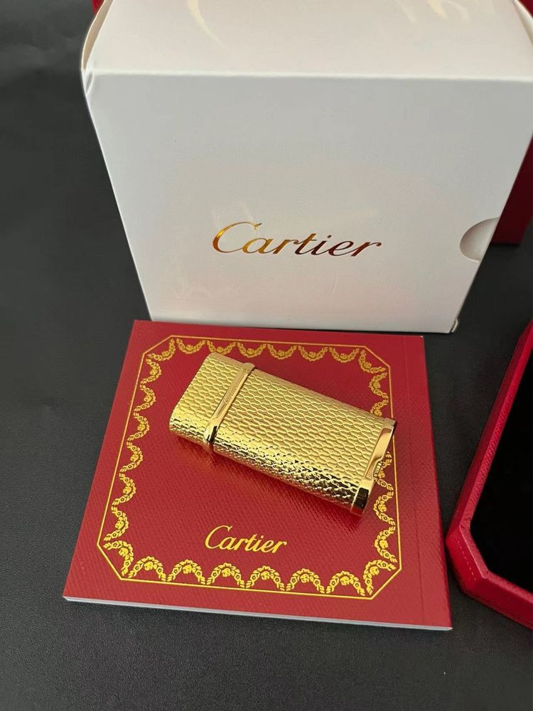 Златна запалка Cartier – Лукс и стил