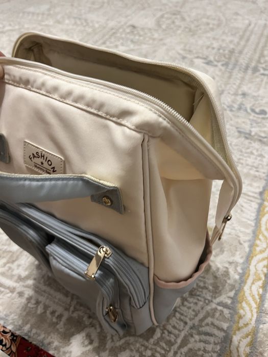 Мама рюкзак.