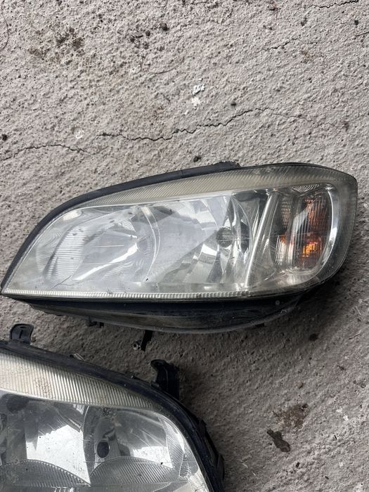 Фарове Opel Zafira A