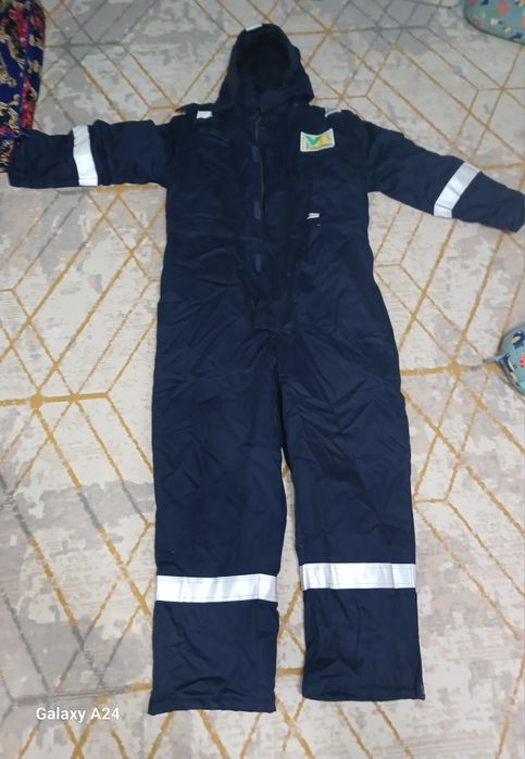 Продам огнеупорный камбез, тёплый и новый.