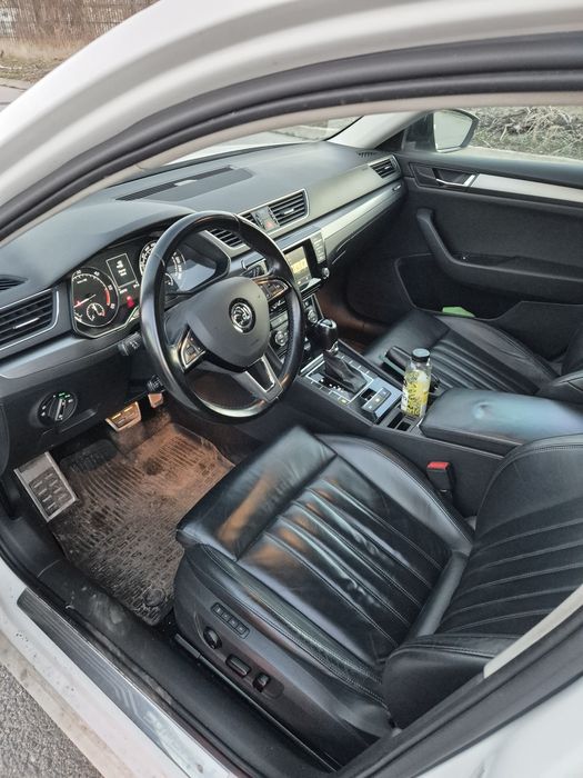 Продавам - Skoda Superb III, 2..0 TDI, 6DSG