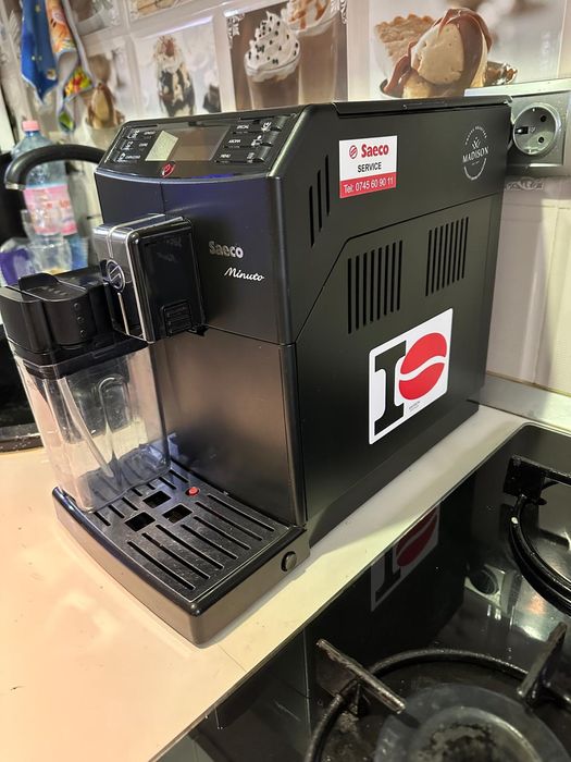 Vand aparat cafea Saeco Minuto