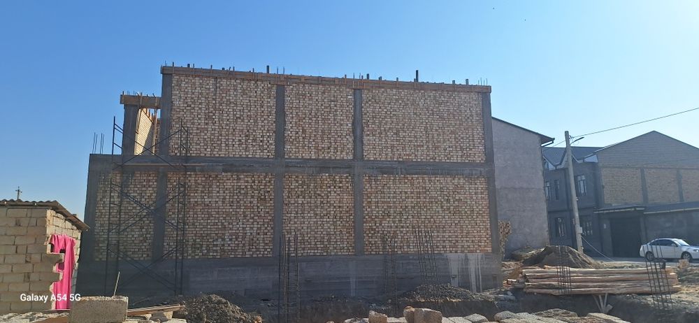 Sifatli karobka uchastka sotiladi