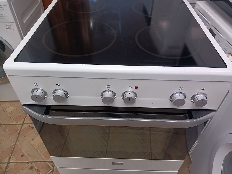 Свободно стояща печка с керамичен плот VOSS Electrolux 2годиниГаранция