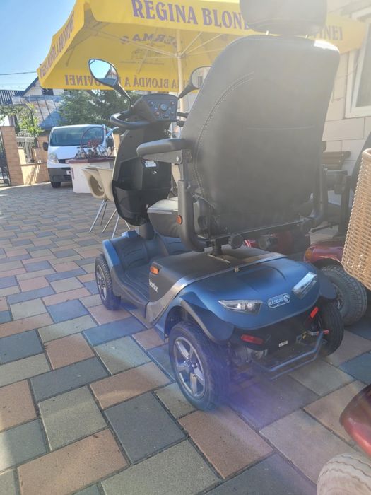 Vand caricioare Electrice