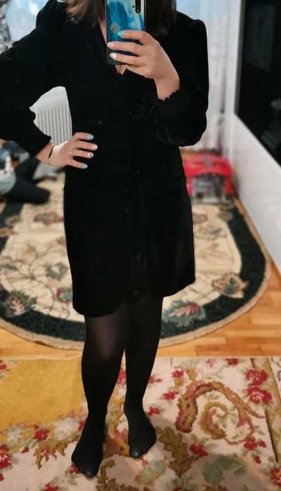 Rochie ZARA, mar.XS de catifea cu nasturi