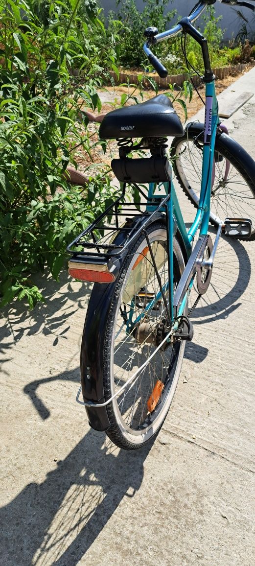 Vând Bicicletă cu roti pe/26
