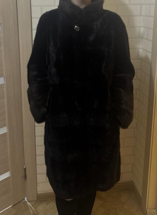 Продам норковую шубу