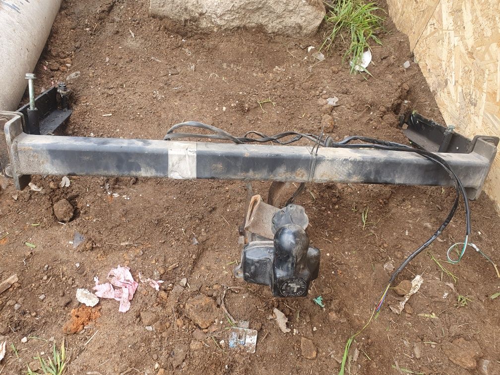Cîrlig cu instalația electrică