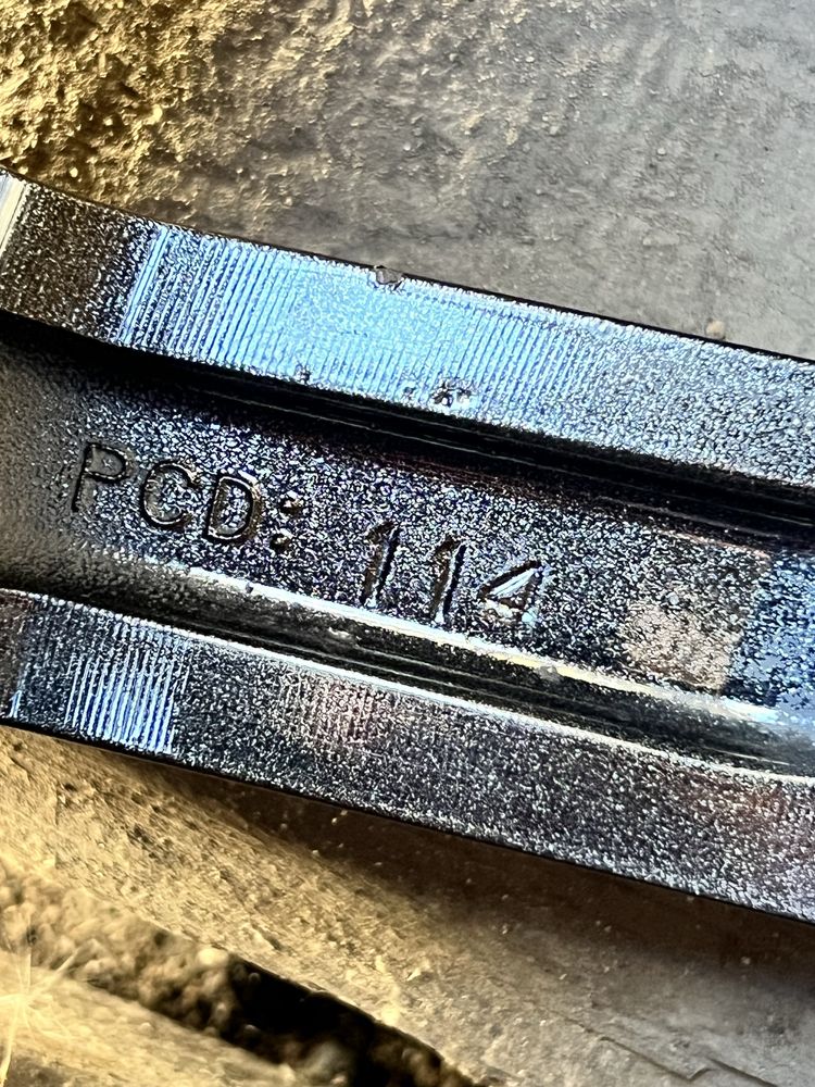 Срочно продам диски R18 на 114,3