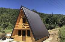 Vand cabane tip A frame , acceptam variante auto
