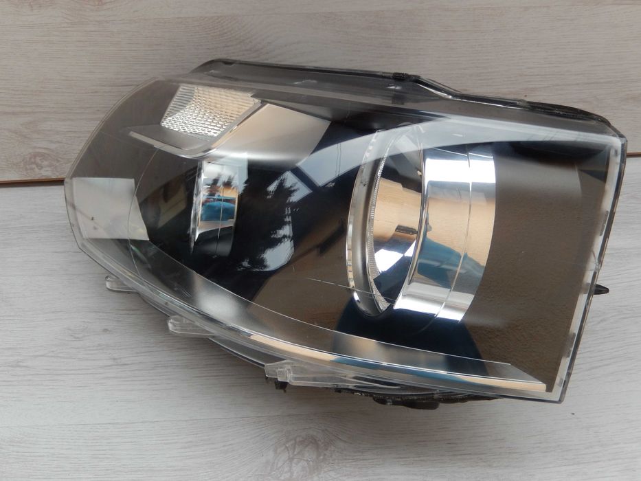 Фар VW Transporter Multivan