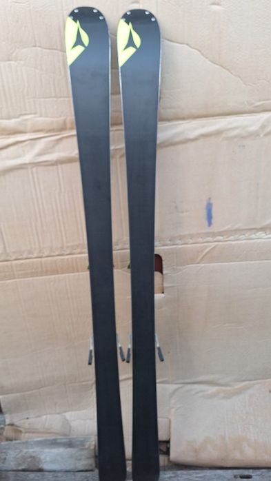 Skiuri Atomic Nomad 167 cm