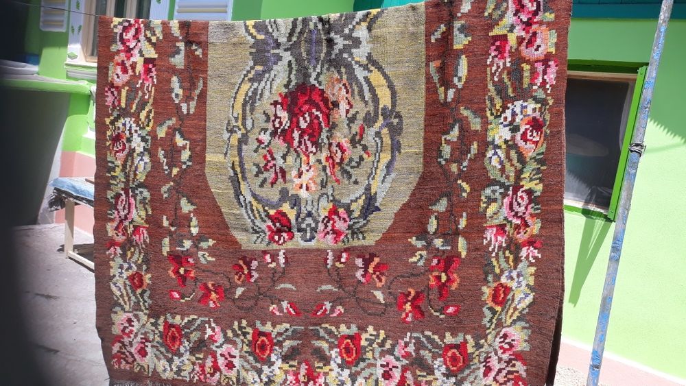 Covor oltenesc de llna