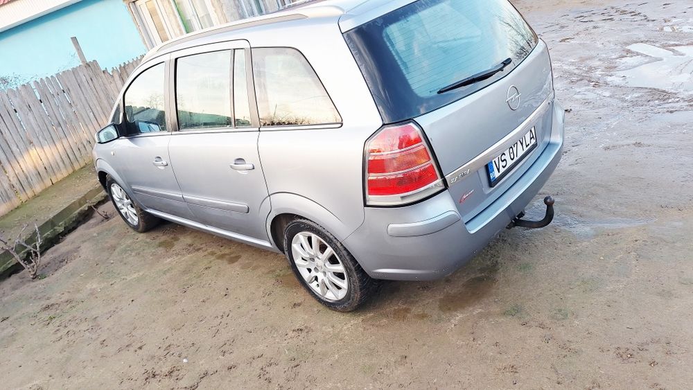 Vand Opel Zafira 7 locuri