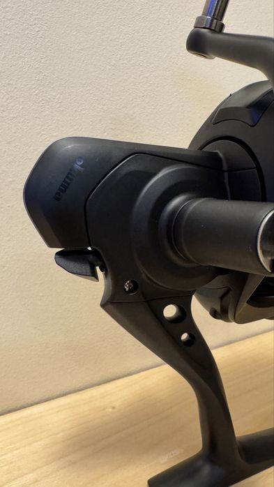 Mulineta Okuma Custom black CB 60 in garantie