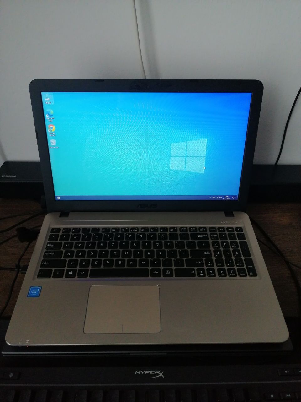 Laptop Asus X540S