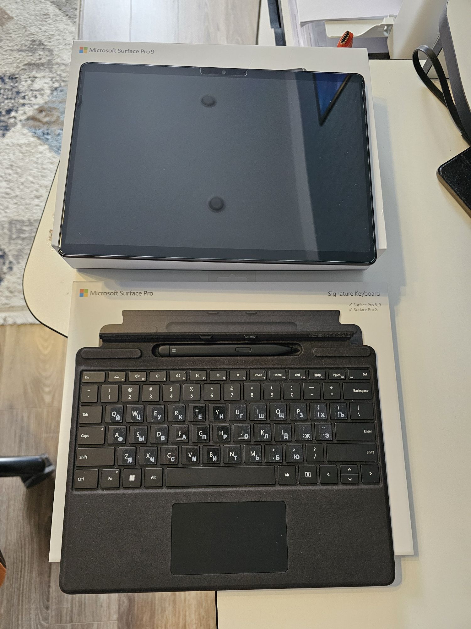 Microsoft surface pro 9 + клавиатура и стилус