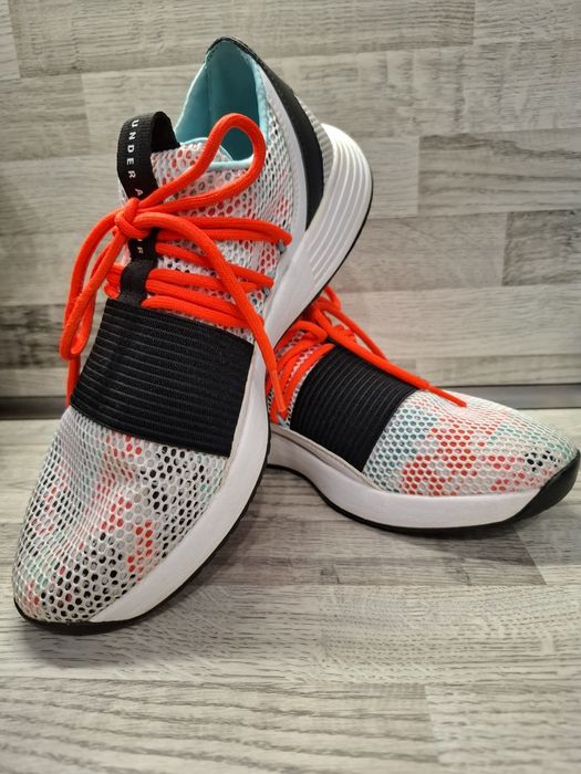 Дамски маратонки Under Armour