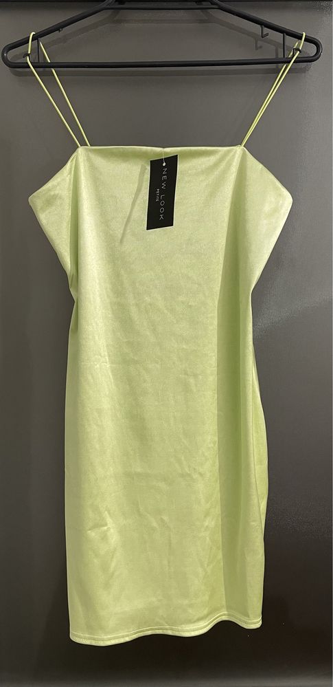 Rochie verde mulata, cu bretele subtiri