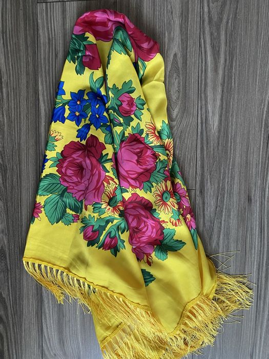 Голяма кърпа, забрадка за носия