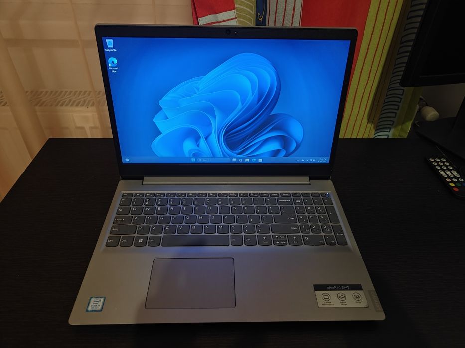 Vand laptop lenovo IdeaPad S145