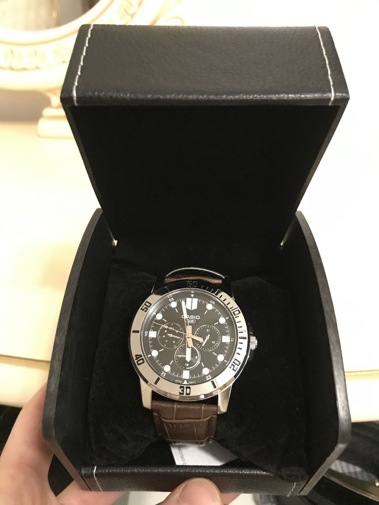 Наручные часы Casio